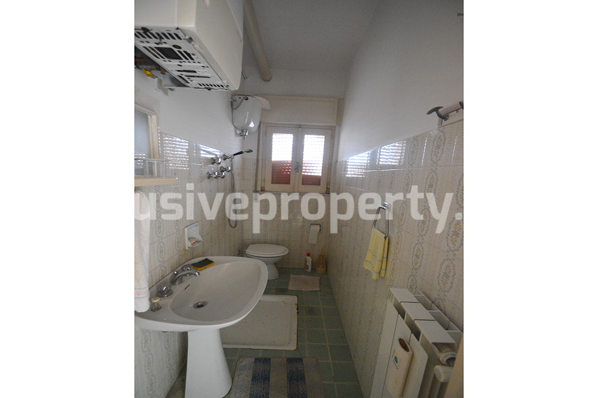 Town house with two bedrooms and stone cellar for sale in Molise