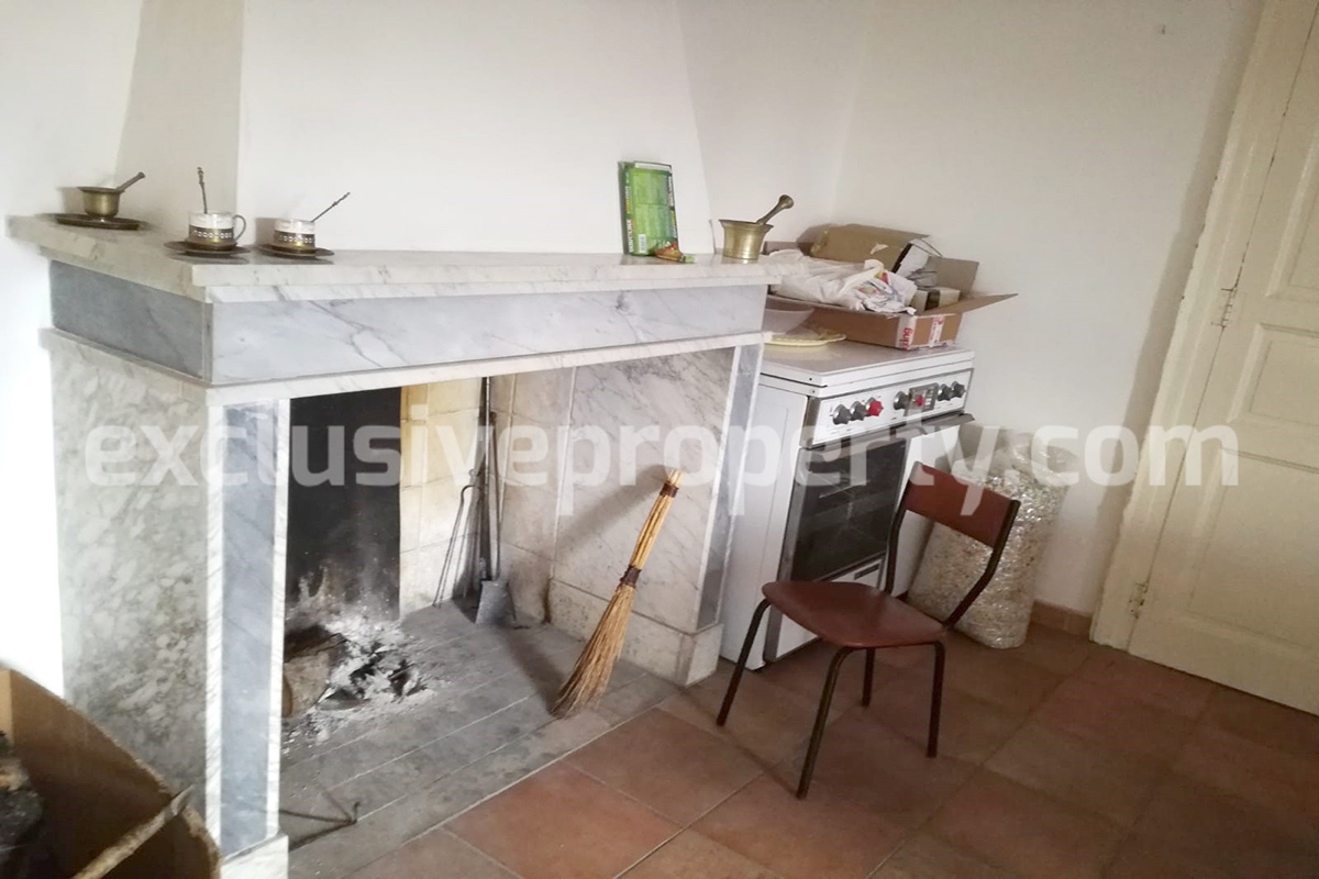 Two independent houses that can be joined together for sale in Molise 11