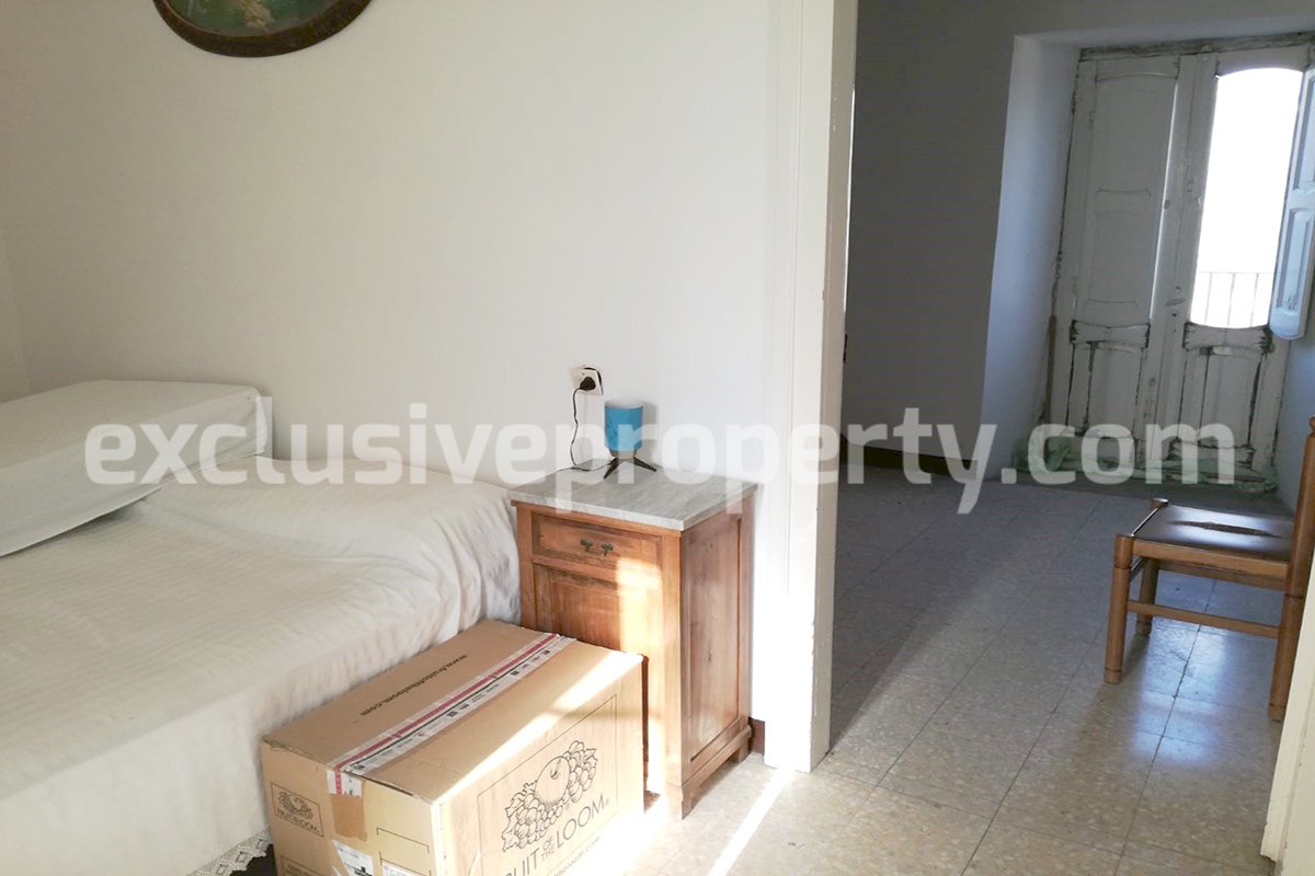 Two independent houses that can be joined together for sale in Molise 16