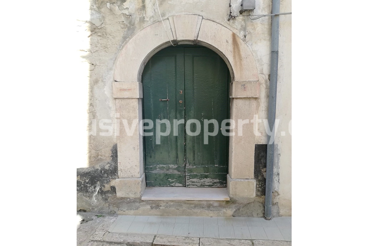 Two independent houses that can be joined together for sale in Molise 7