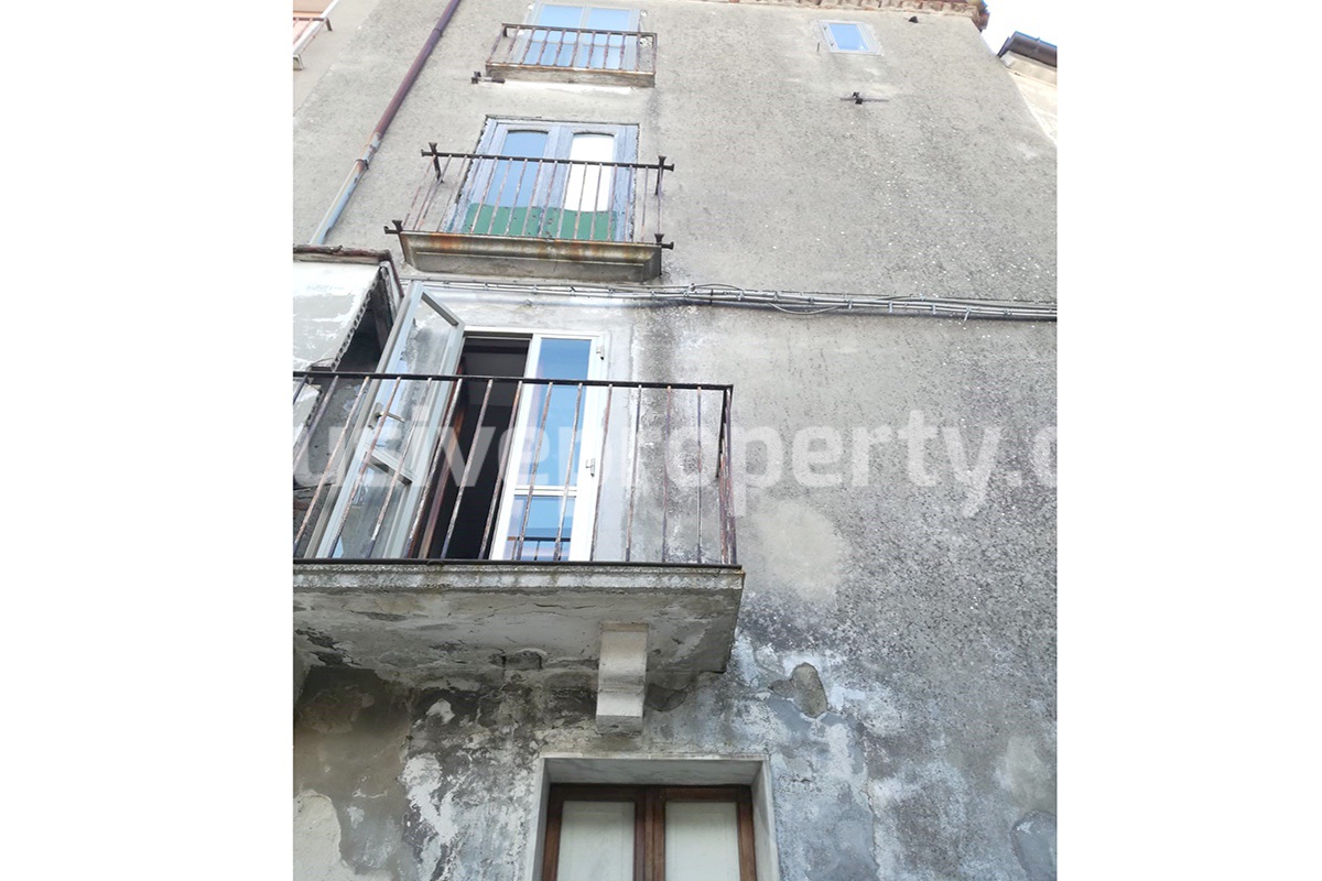 Two independent houses that can be joined together for sale in Molise 4