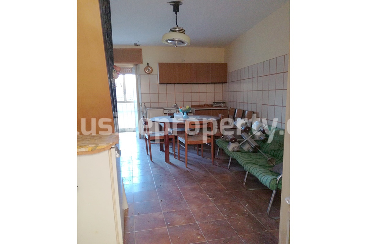 Two independent houses that can be joined together for sale in Molise 47