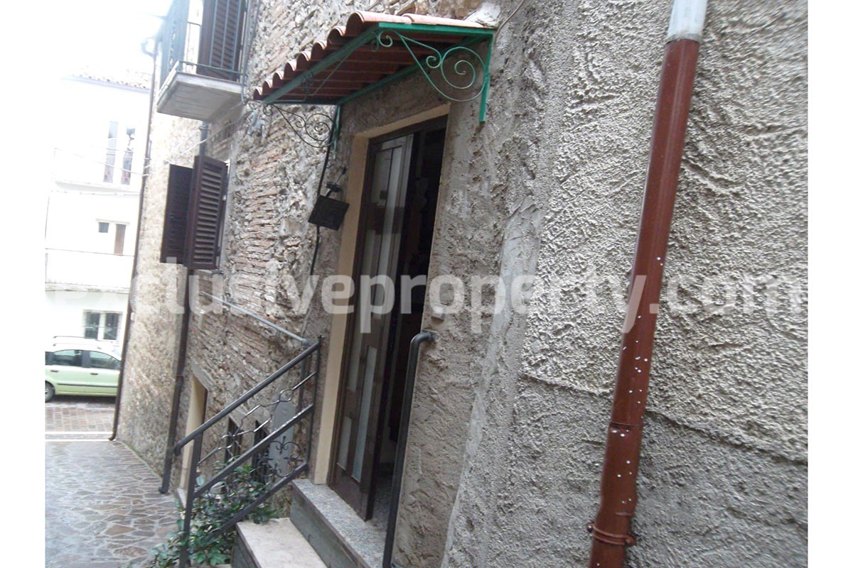 Renovated ancient style house for sale in Abruzzo - Italy 2