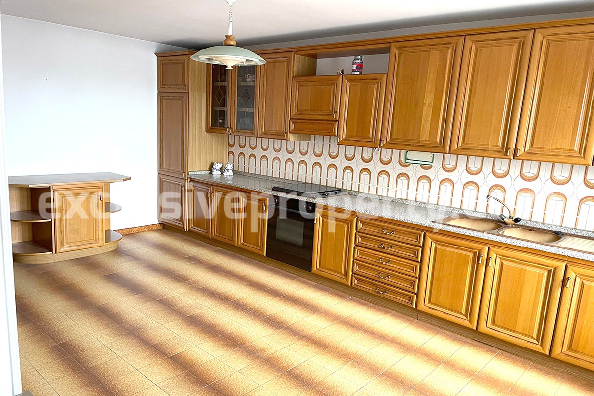 Spacious furnished house with garage for sale in Molise - Italy
