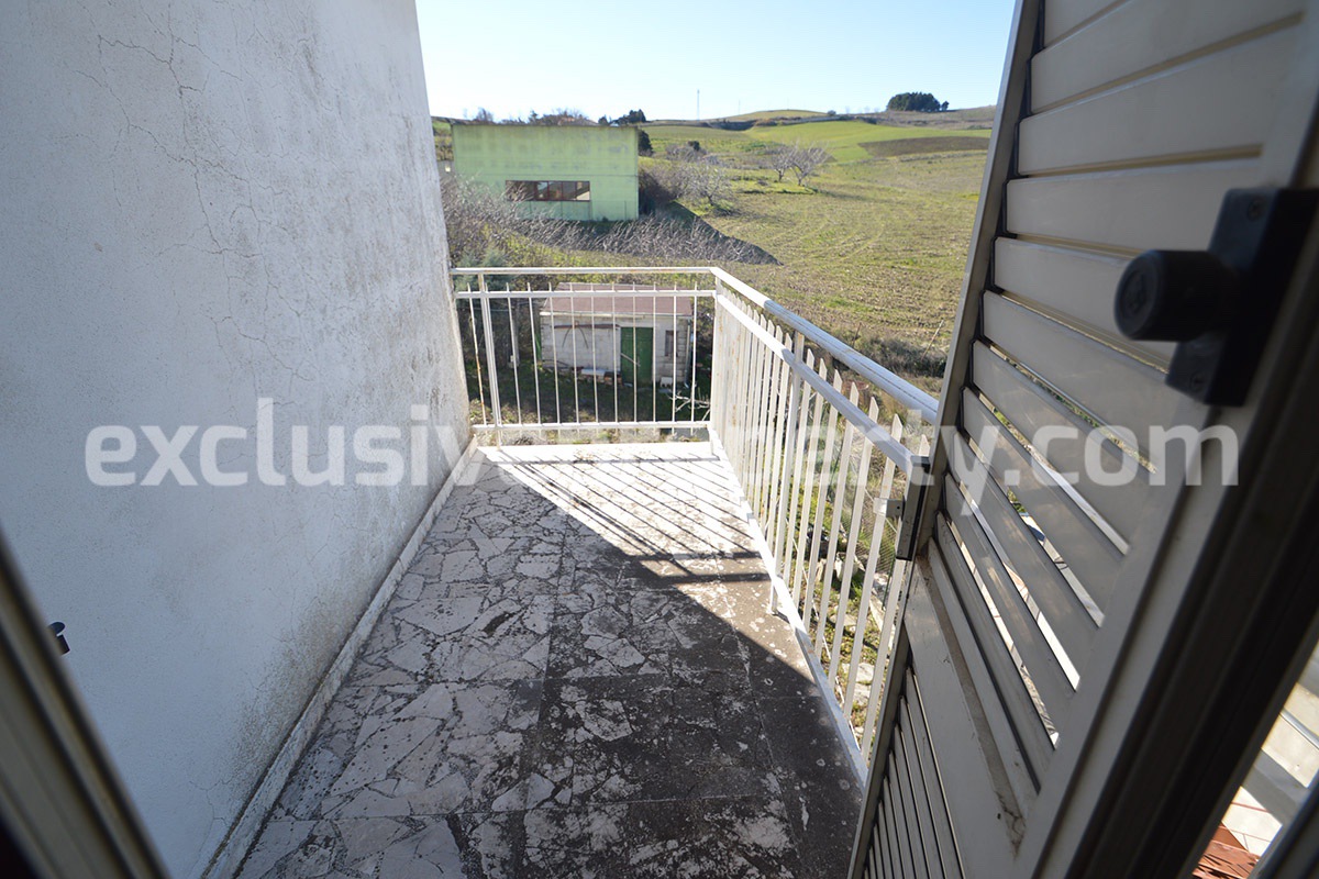 Furnished villa with garden and garage for sale on the outskirts of Lupara - Molise 33