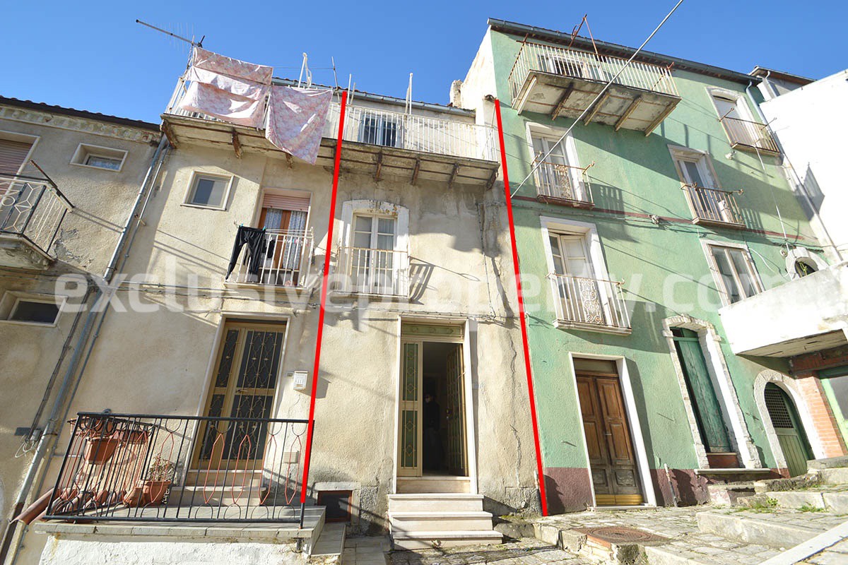 Town house to renovate for sale in Castelmauro - Molise 1