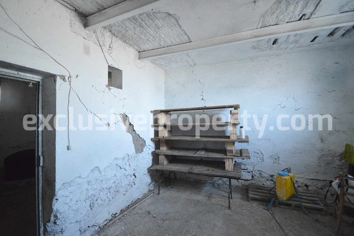 Semi-detached house with garden and terrace for sale in Abruzzo 23