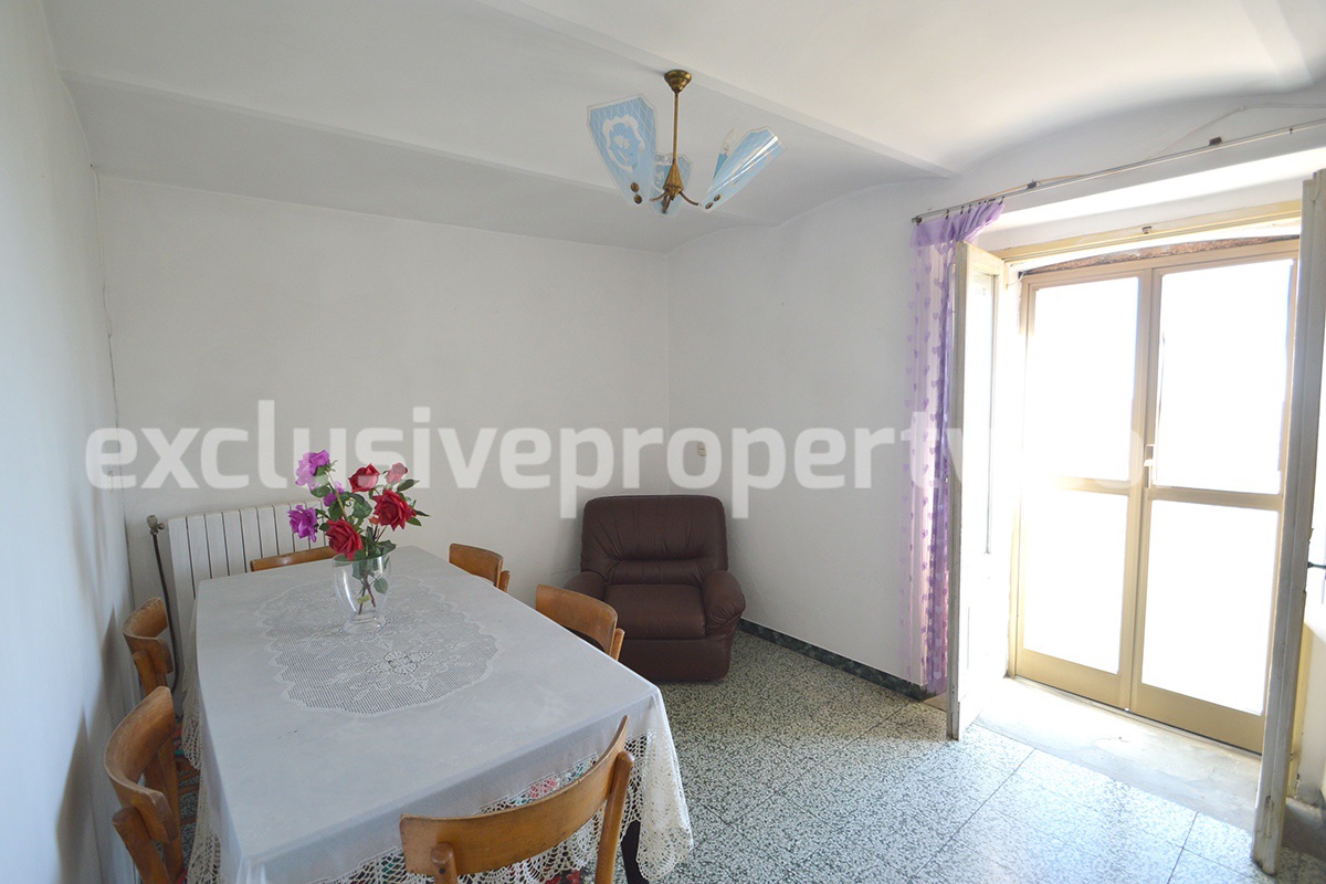 Town house habitable and in excellent condition for sale in Abruzzo 6
