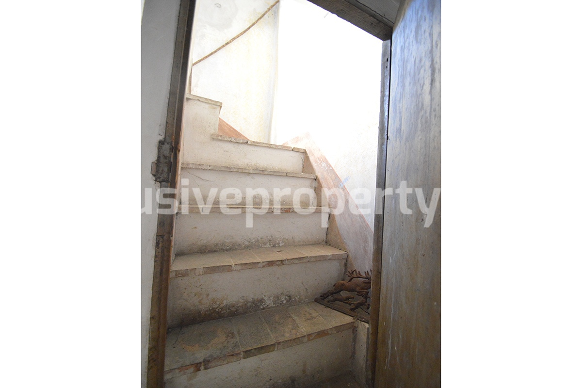 Cheap town house with cellar for sale in Abruzzo - Italy 6