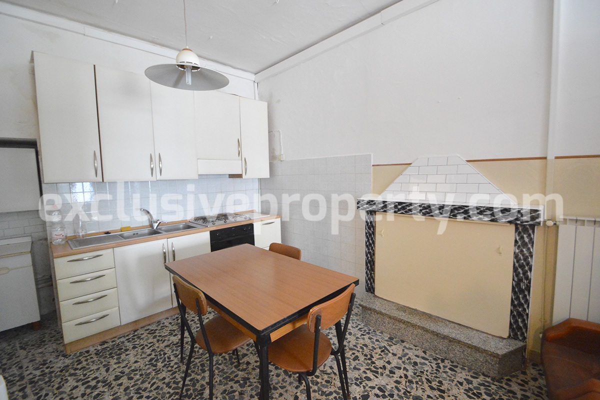 Property with garage and panoramic view for sale in Abruzzo 7