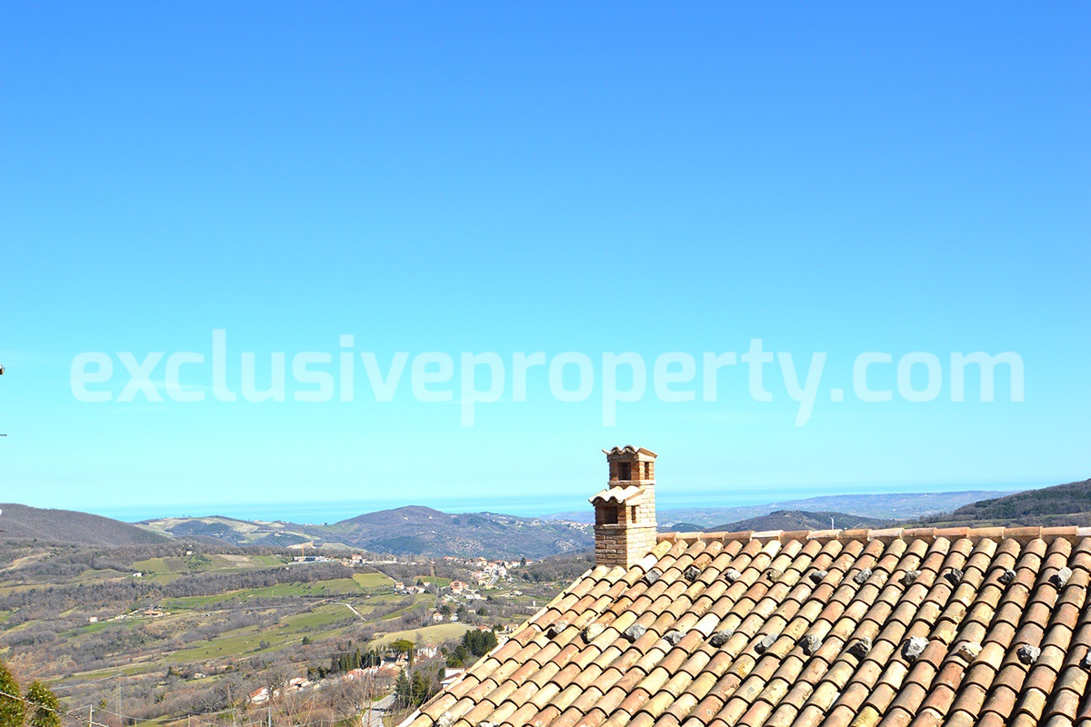 Property with garage and panoramic view for sale in Abruzzo 21