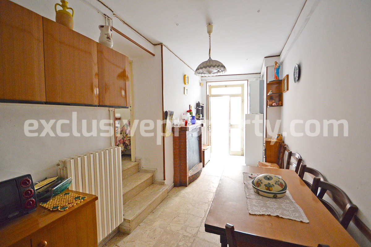 Habitable house with heating and cellar 36 km from the sea 5