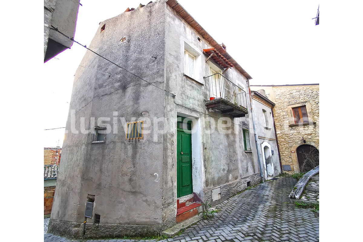 Detached property with cellars for sale in Abruzzo - Italy 2