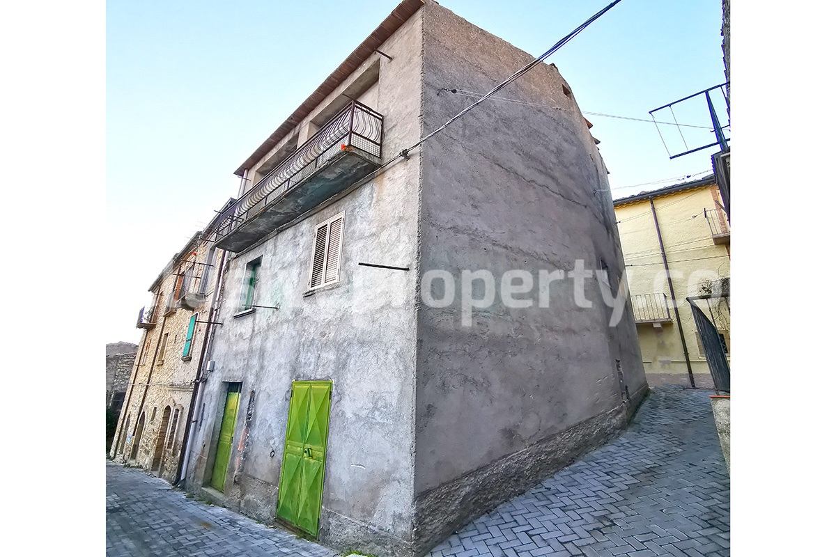 Detached property with cellars for sale in Abruzzo - Italy 16