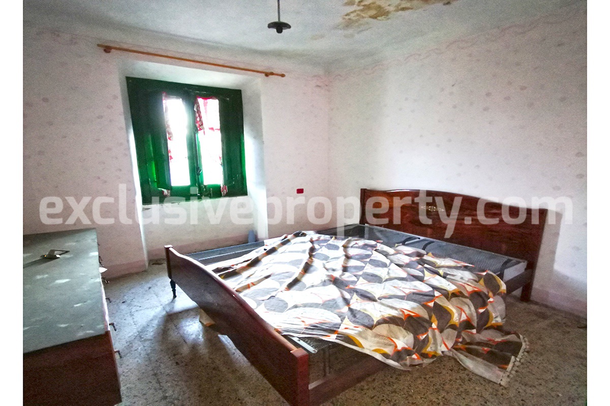 Detached property with cellars for sale in Abruzzo - Italy 7