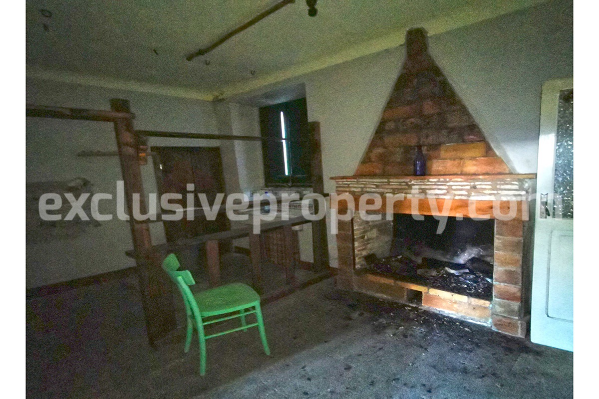 Detached property with cellars for sale in Abruzzo - Italy 4