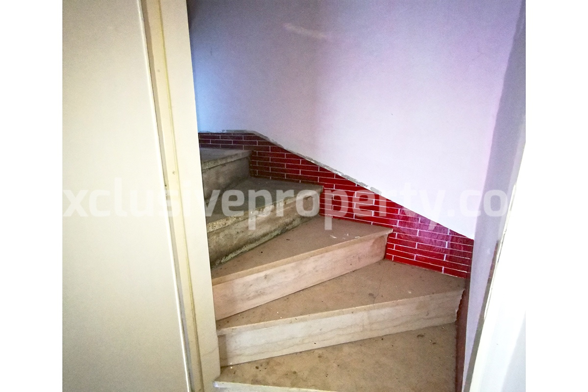 Detached property with cellars for sale in Abruzzo - Italy 9