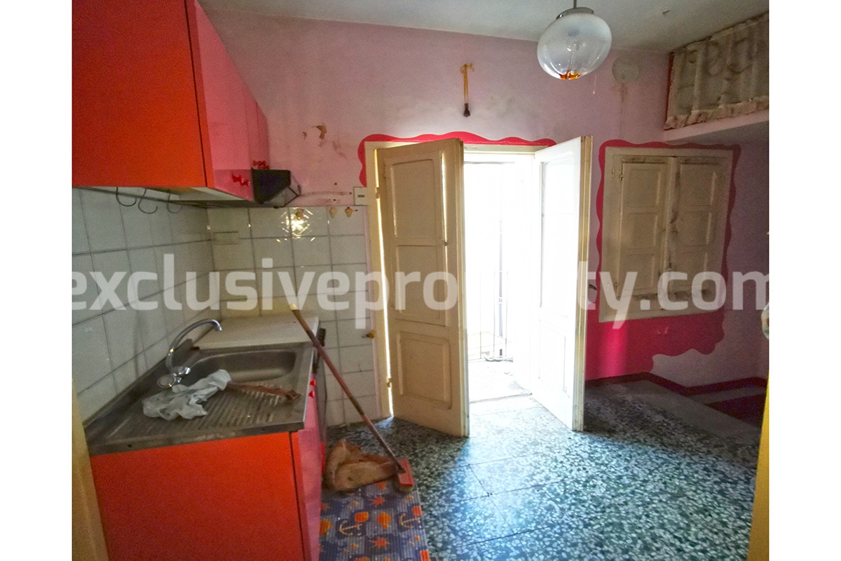 Detached property with cellars for sale in Abruzzo - Italy 11