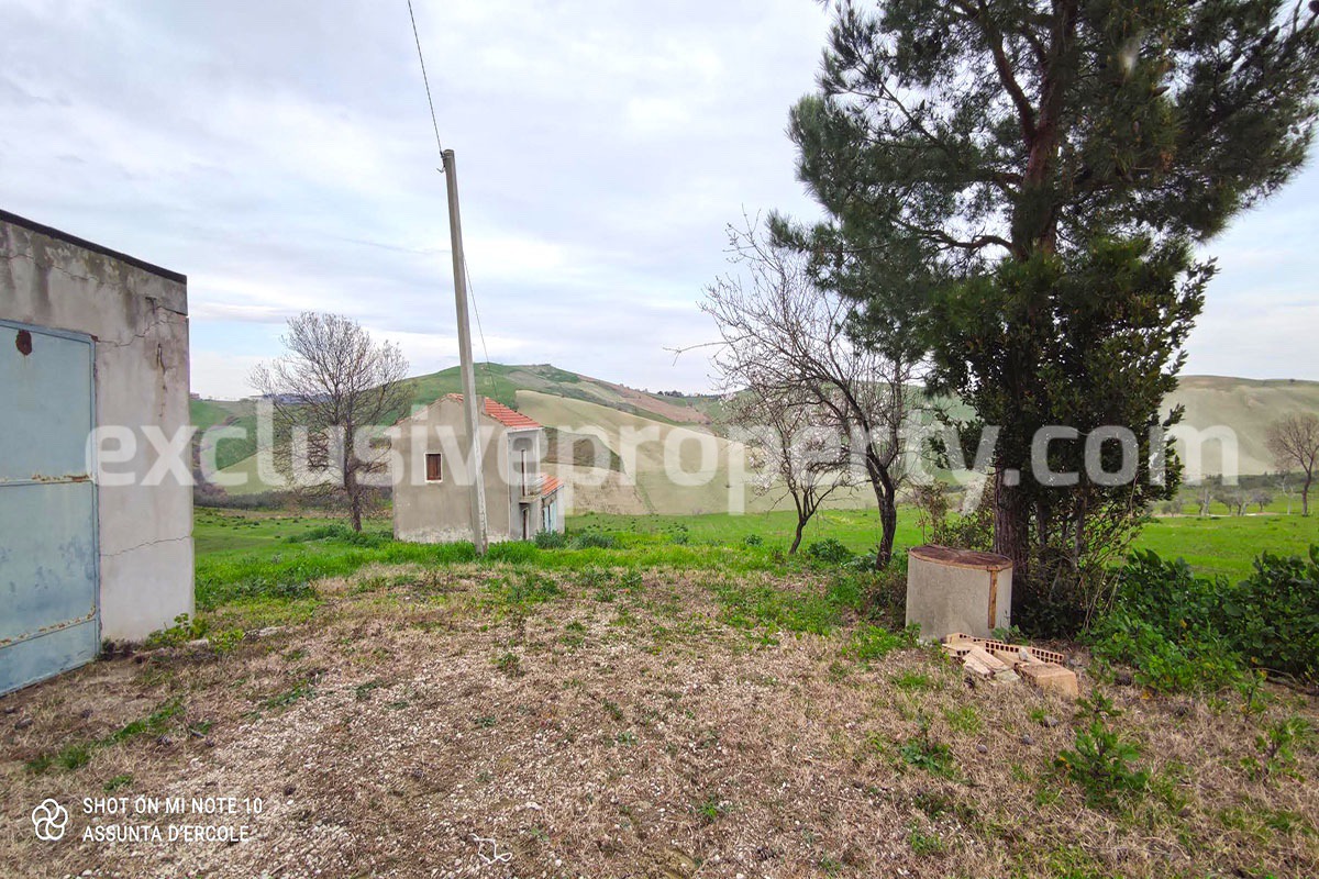 Property consisting of two buildings and a land for sale in Abruzzo 22
