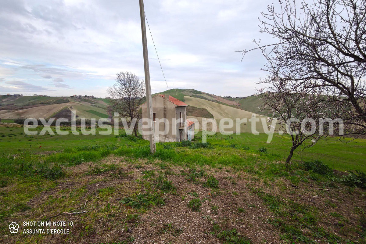 Property consisting of two buildings and a land for sale in Abruzzo 21