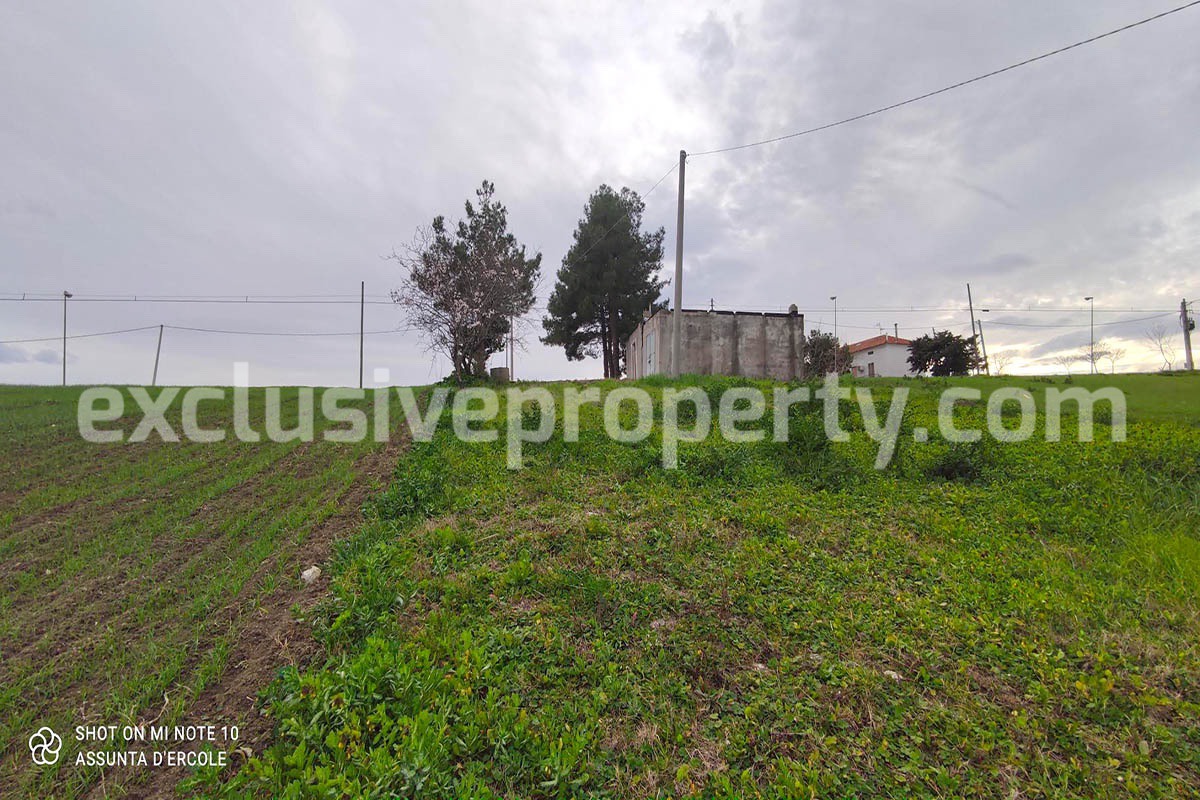 Property consisting of two buildings and a land for sale in Abruzzo 23