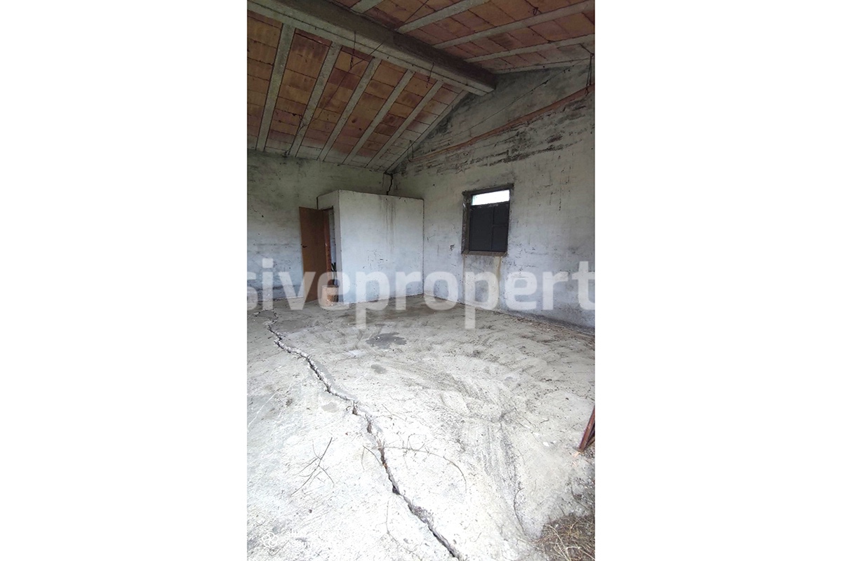 Property consisting of two buildings and a land for sale in Abruzzo 20