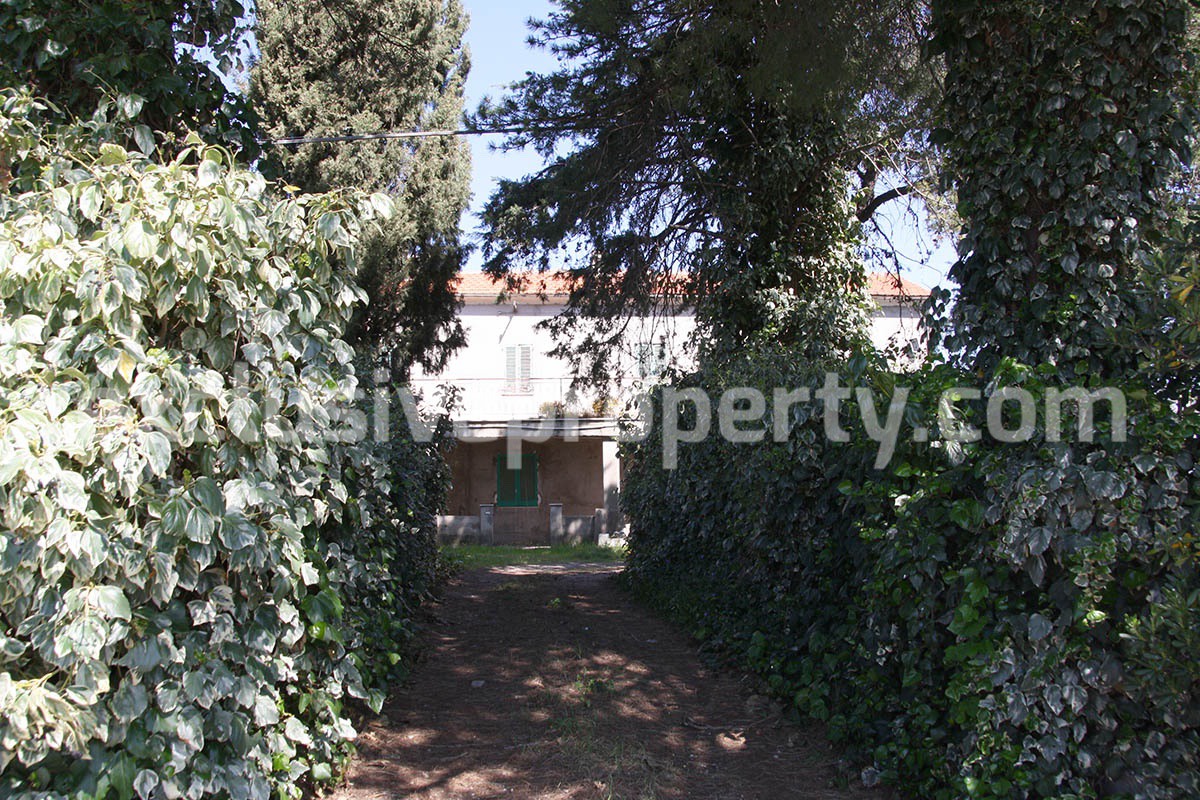 Country house with garage and panoramic view for sale near the sea 27