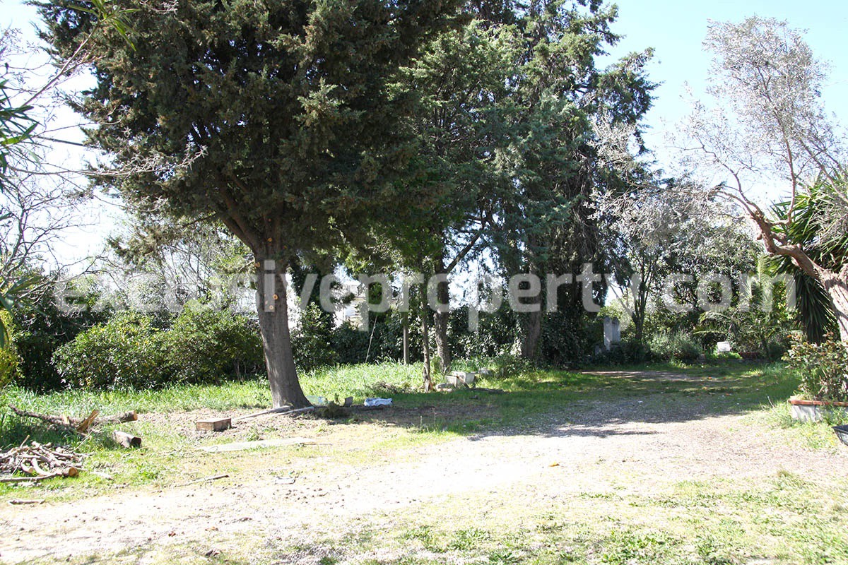 Country house with garage and panoramic view for sale near the sea 23