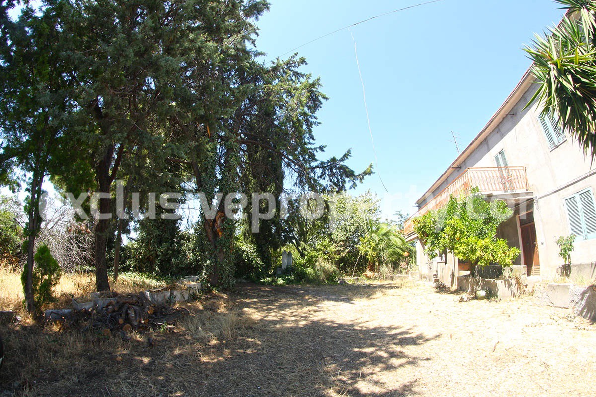 Country house with garage and panoramic view for sale near the sea 5