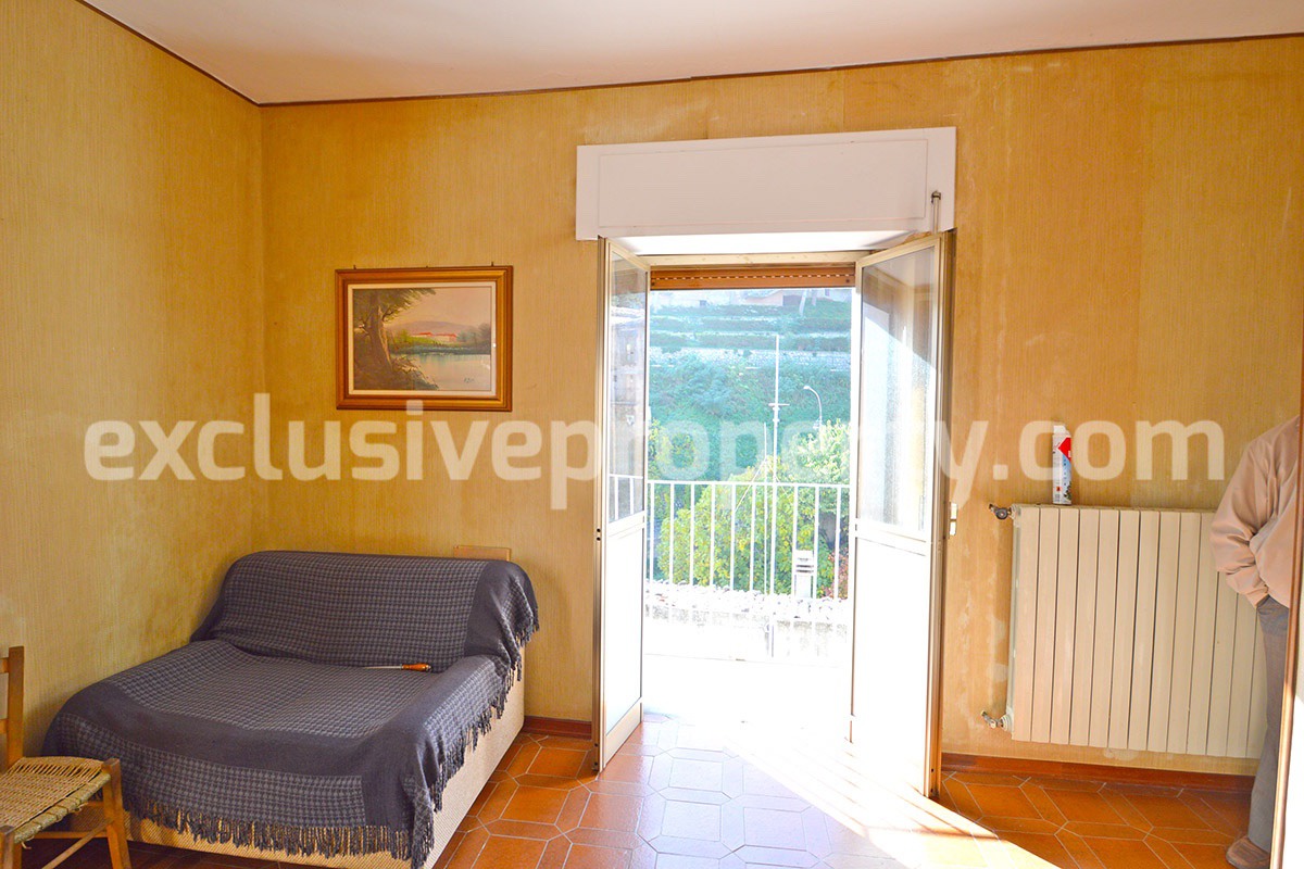 Habitable house with panoramic views and garden for sale in Italy 14