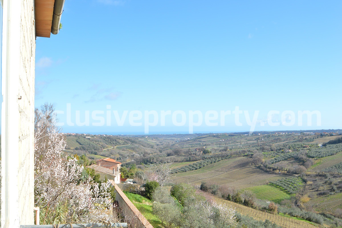 Buy a house near the coast with livable outdoor space in Abruzzo - Italy 18