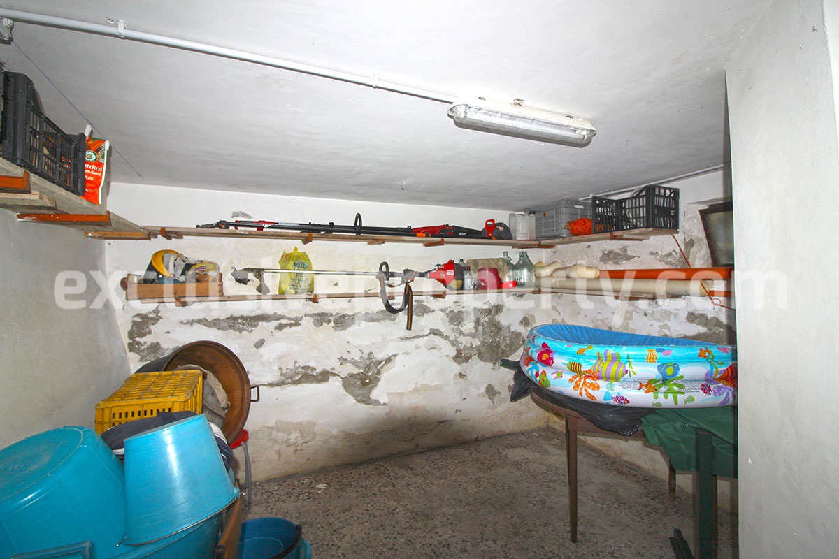 House with garden near the coast for sale in Abruzzo 29