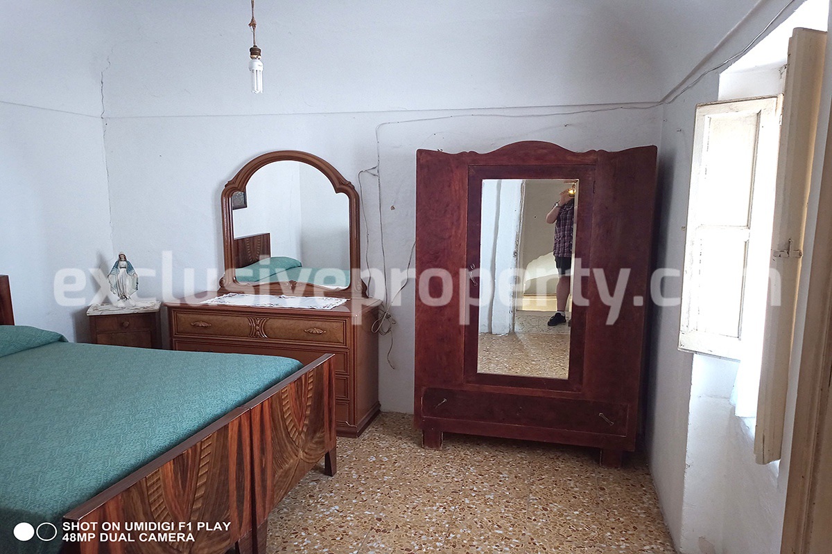 House a few km from the beach for sale in Villalfonsina Abruzzo 6