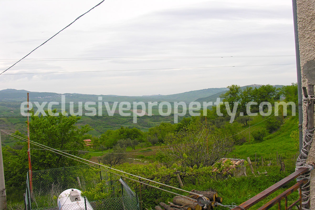 Country house with terrace and barn for sale in Abruzzo - Italy 25