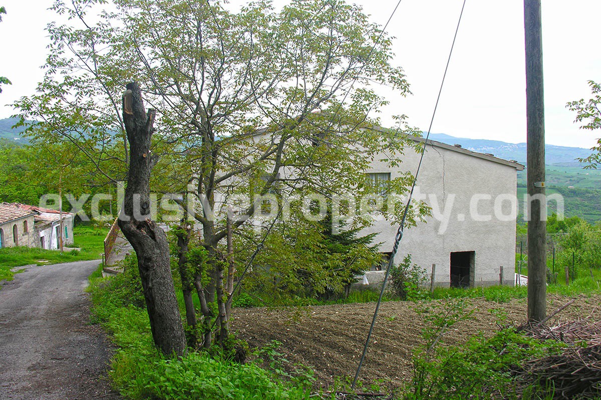 Country house with terrace and barn for sale in Abruzzo - Italy 24