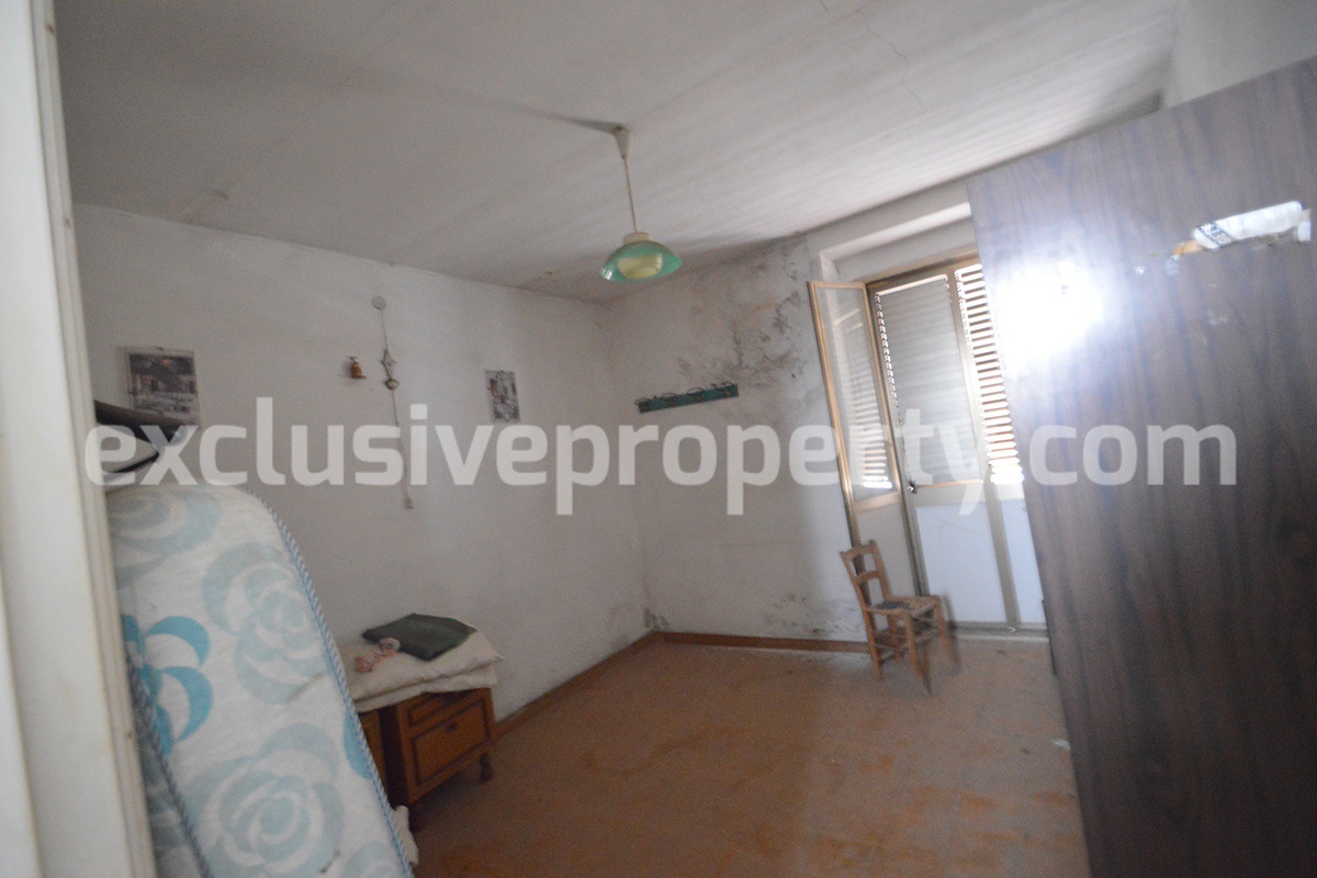 Property for sale with garden and cellar located in the Province of Chieti 10