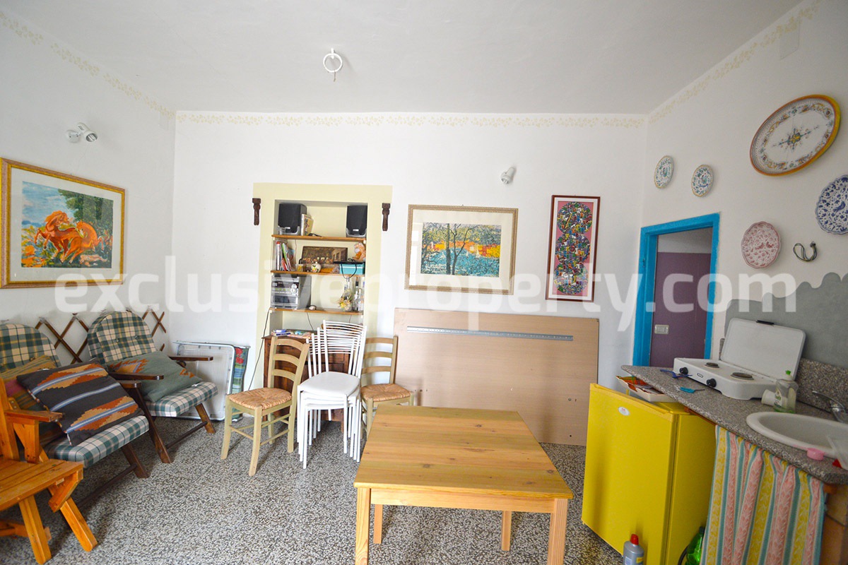 Renovated habitable house with sea view for sale in Italy 6