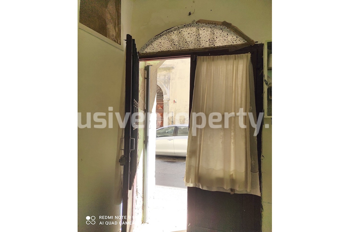 Detached house to renovate for sale in the historic center of Vasto