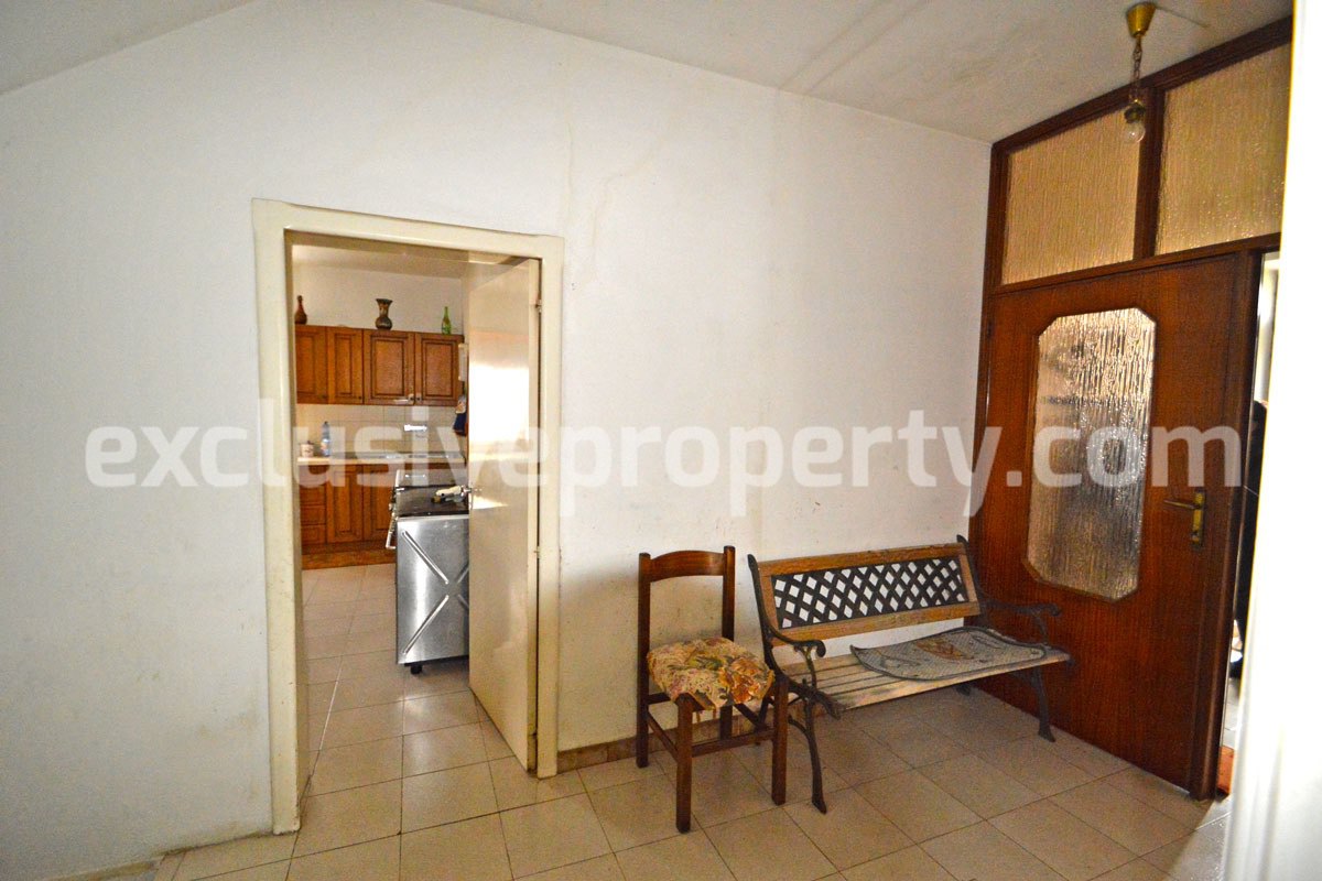 Independent property with garden for sale in Italy 17