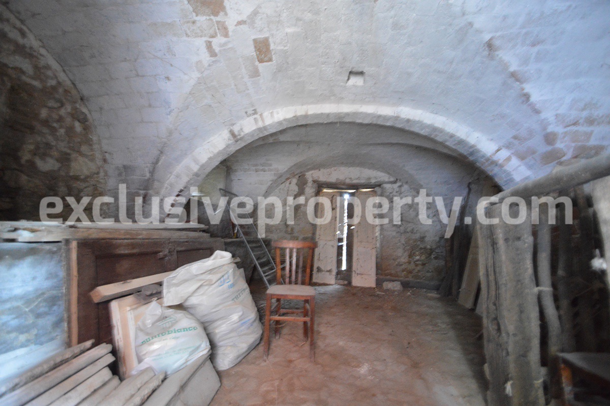 Stone country house semi-detached on three levels for sale in Archi - Abruzzo