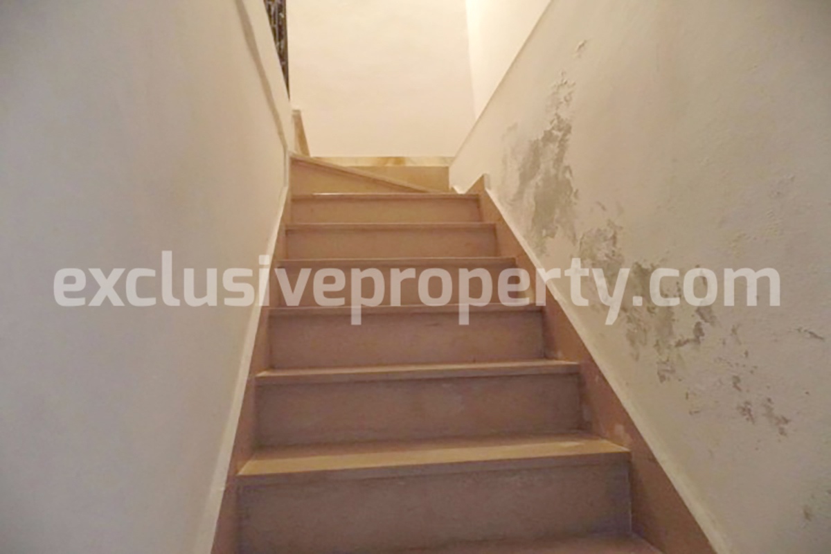 Detached house of about two storeys for sale in Italy
