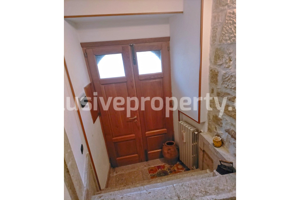 Property built completely in stone with ancient marble details for sale in Molise 16