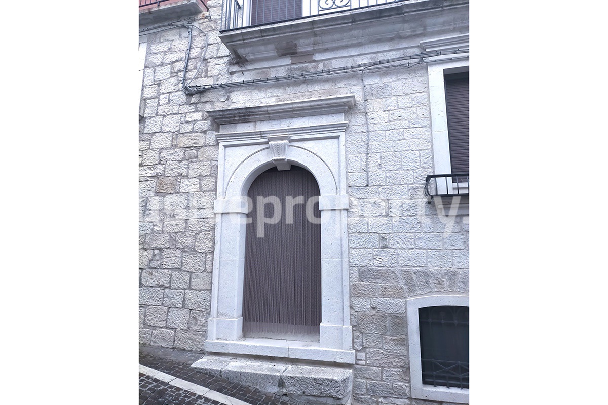 Property built completely in stone with ancient marble details for sale in Molise 7