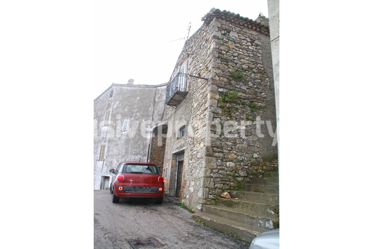 Large character property with garden sea view and garage for sale in Abruzzo 20
