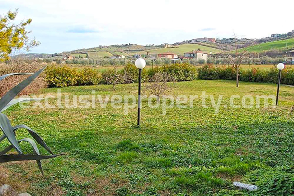 Large habitable villa with land for sale in Atri Abruzzo 19