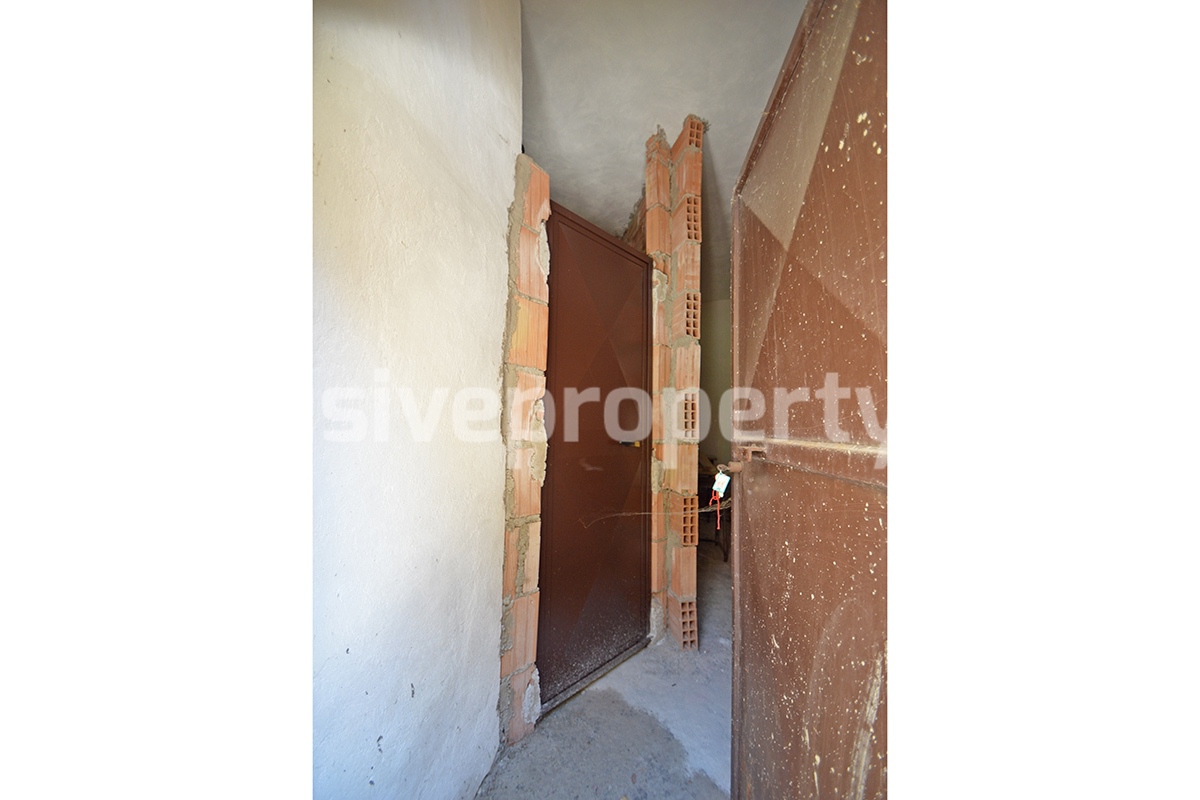 Early 20th century house on three levels for sale in Molise - Italy