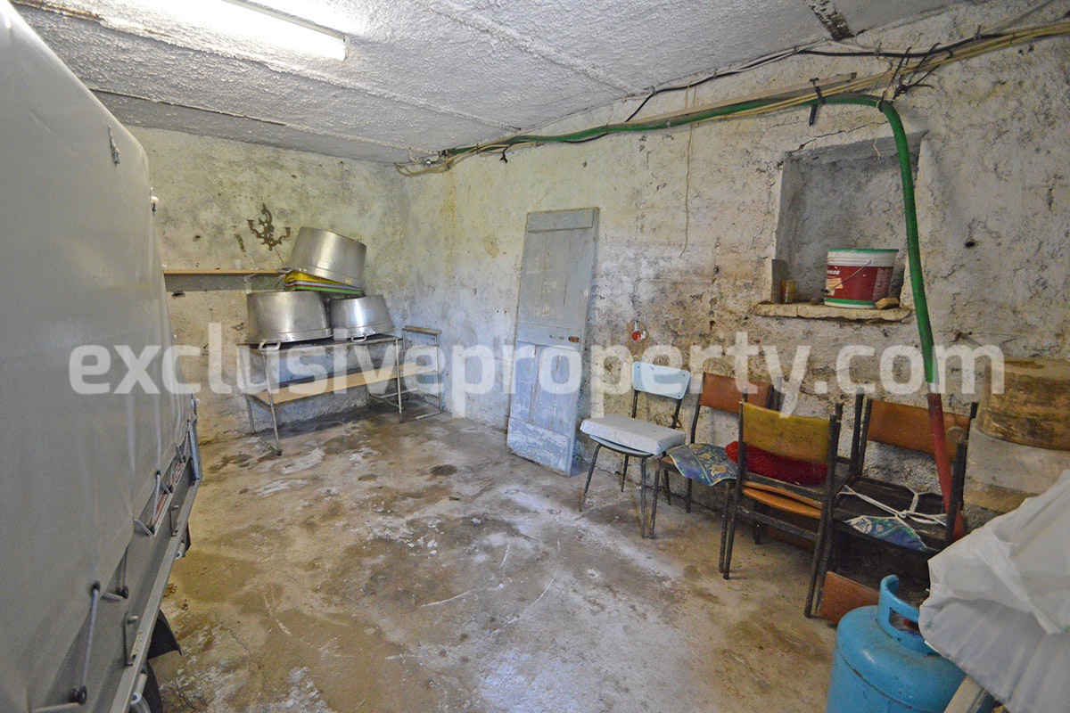 Characteristic italian property with garage for sale in Molise 21