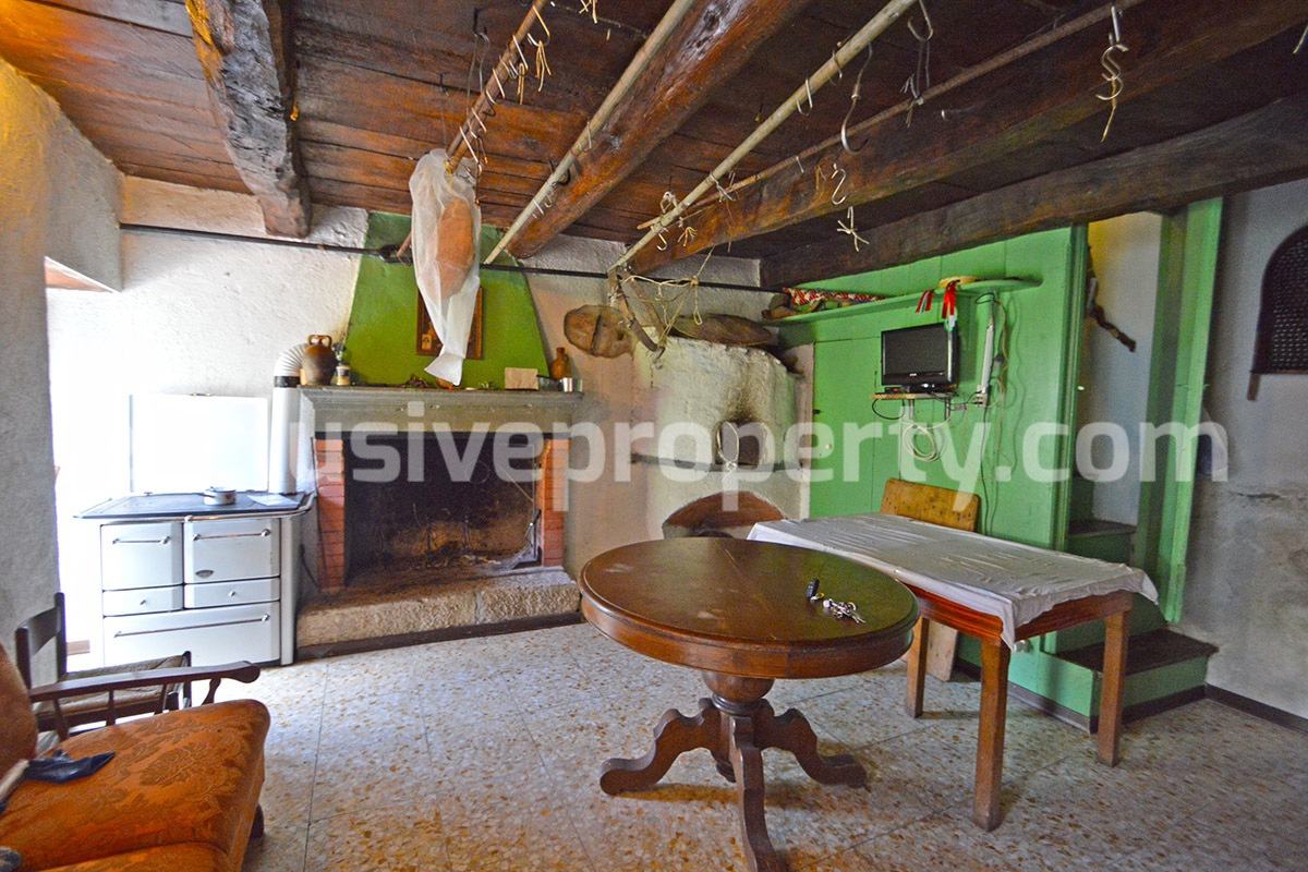 Characteristic italian property with garage for sale in Molise 4