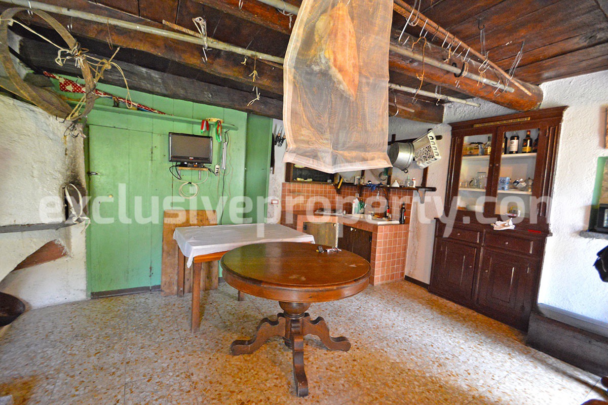 Characteristic italian property with garage for sale in Molise 5