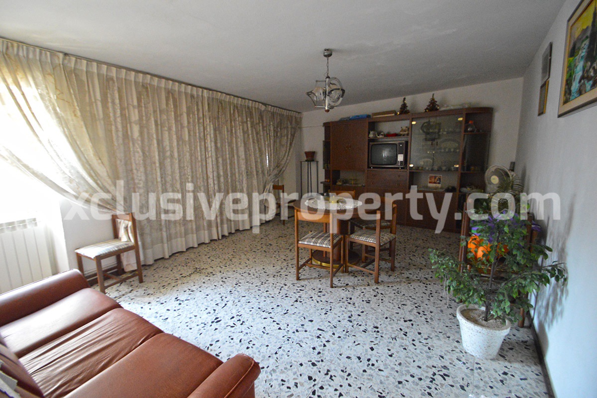 Town house in good condition for sale in Casalanguida - Abruzzo 14